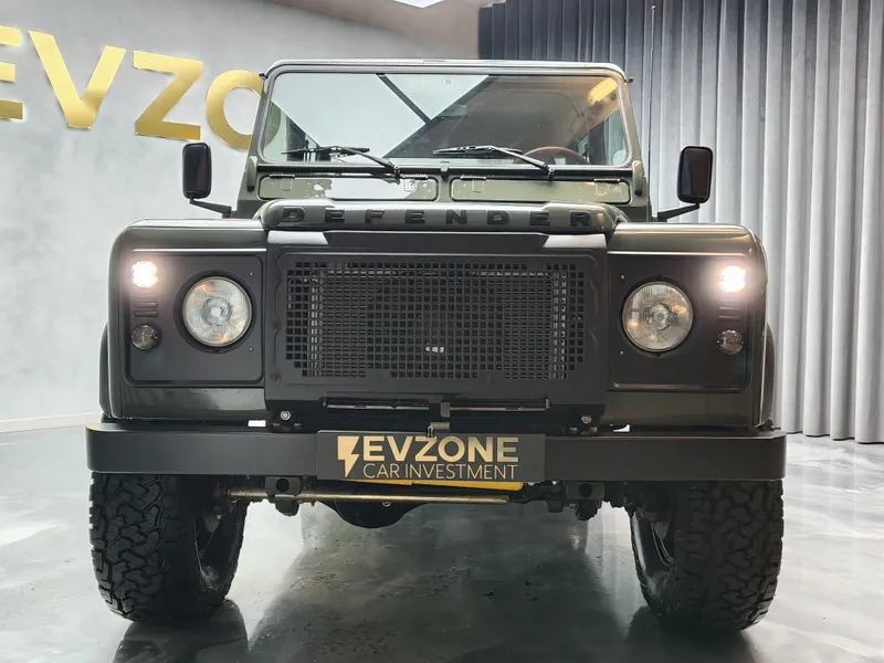 Land Rover Defender foto 2