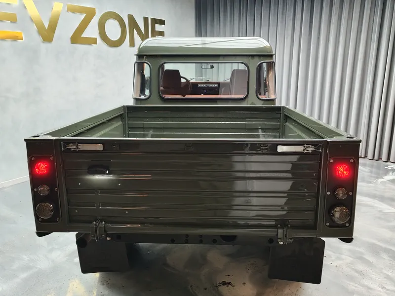 Land Rover Defender foto 6