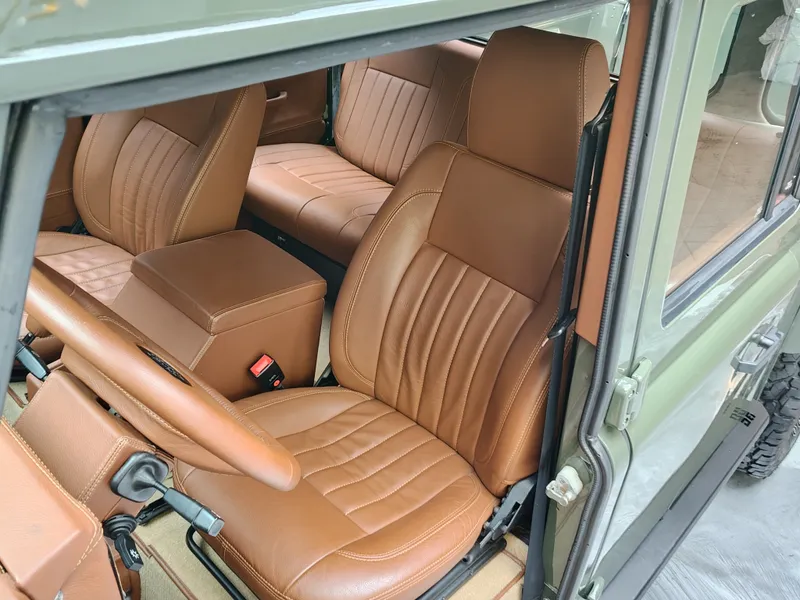 Land Rover Defender foto 17