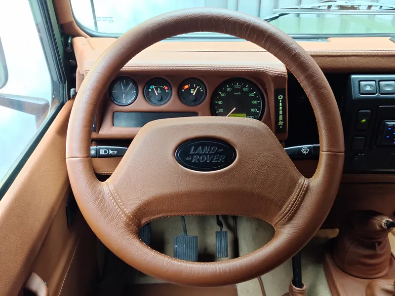 Land Rover Defender foto 13