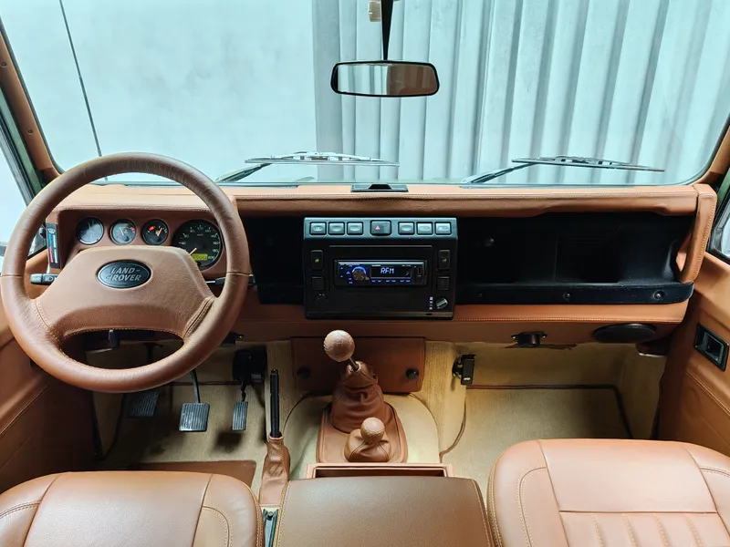 Land Rover Defender foto 10