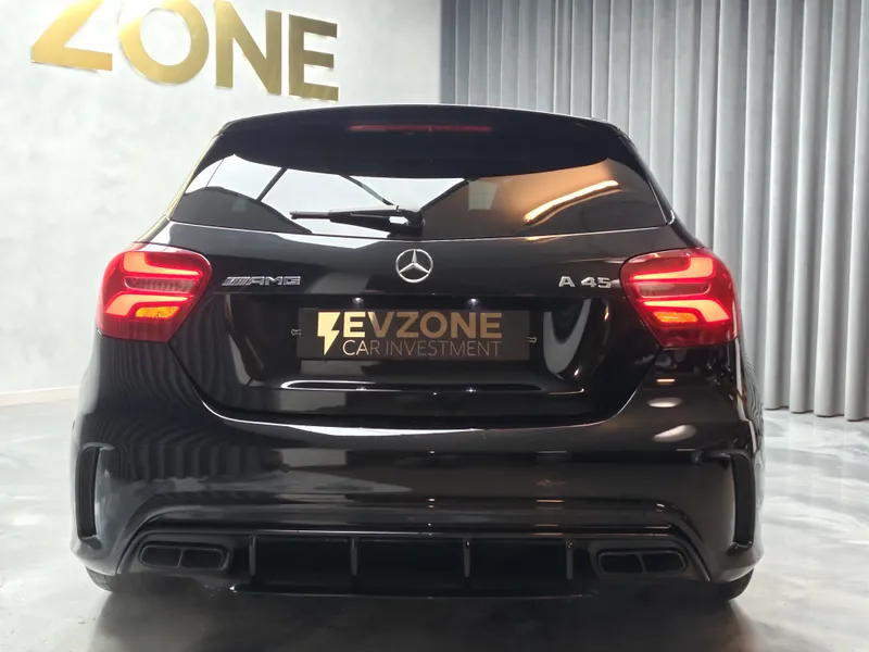 Mercedes Benz A 45 AMG foto 5