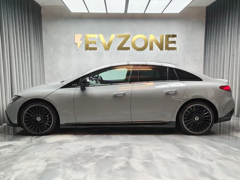 Mercedes Benz EQE foto 4