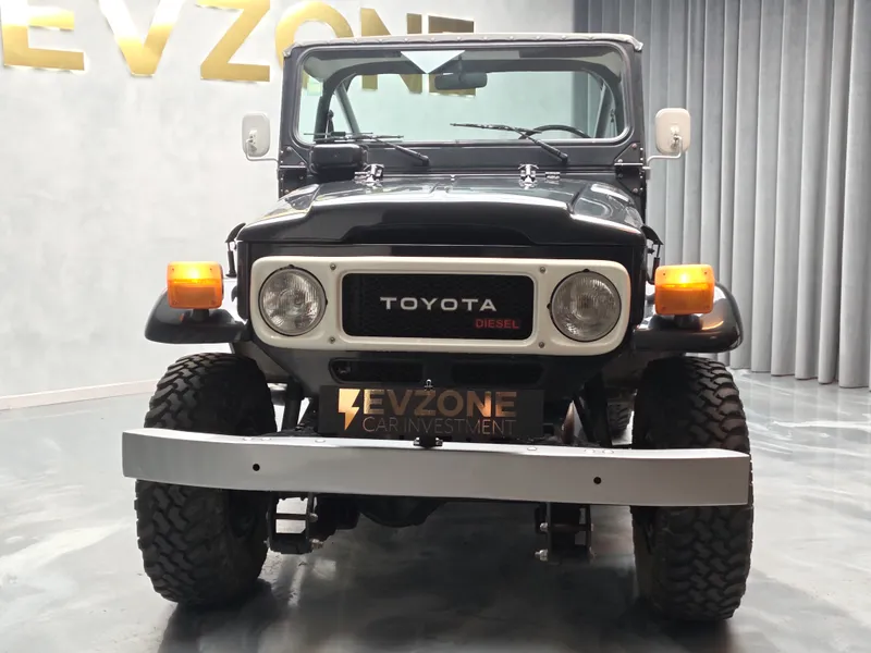 Toyota Land Cruiser foto 2