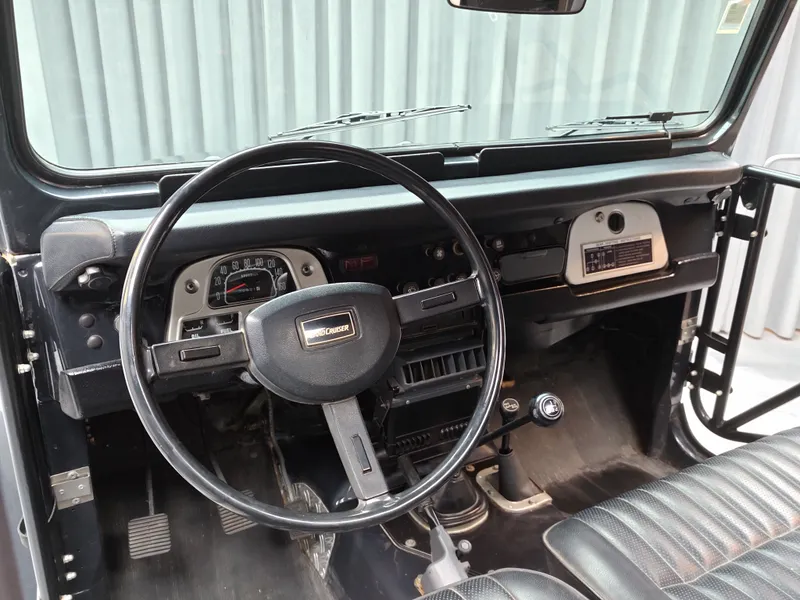 Toyota Land Cruiser foto 7