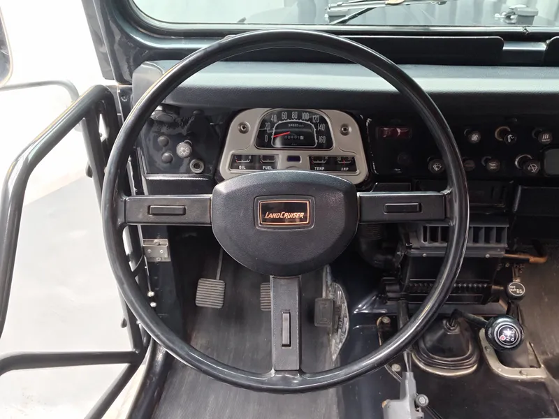 Toyota Land Cruiser foto 10