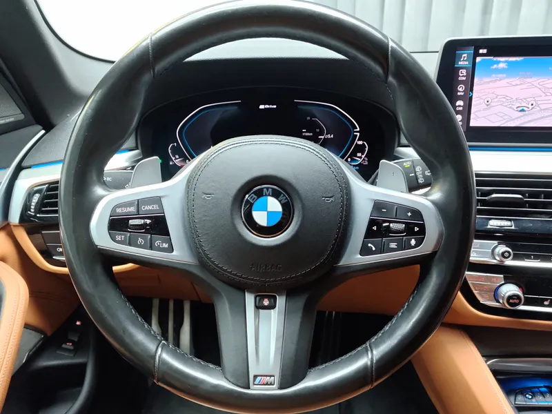 BMW 530 foto 12