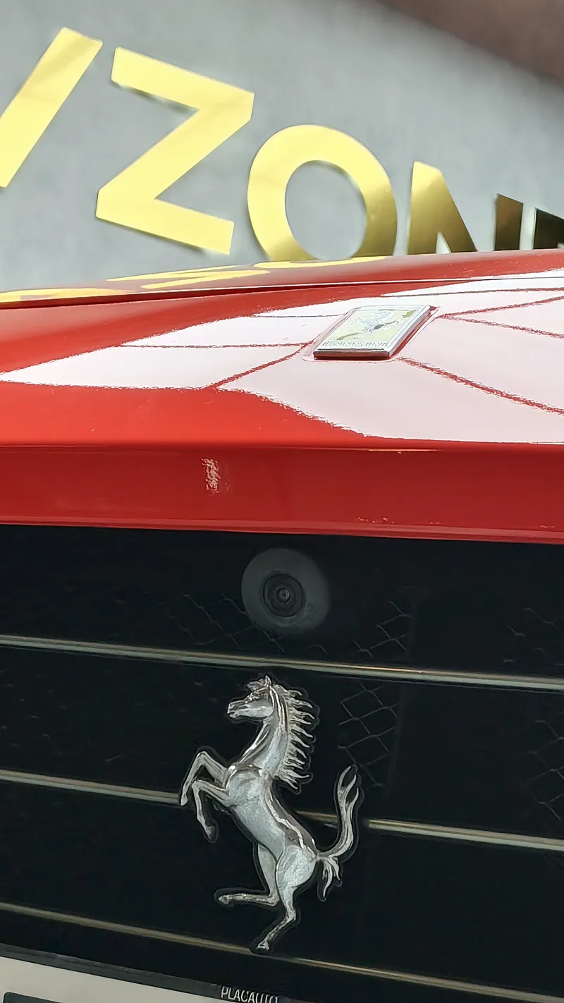 Ferrari GTC4 Lusso foto 37