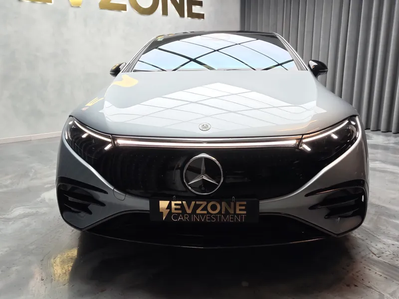 Mercedes Benz EQS foto 2