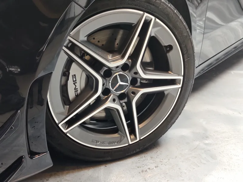Mercedes Benz A 35 AMG foto 34