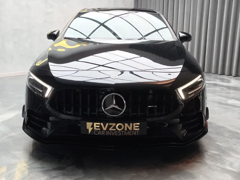 Mercedes Benz A 35 AMG foto 2