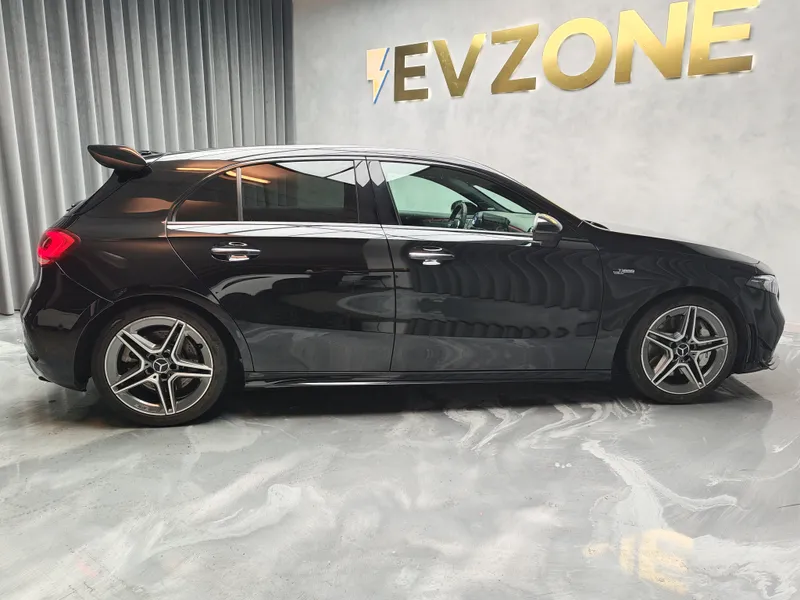 Mercedes Benz A 35 AMG foto 6
