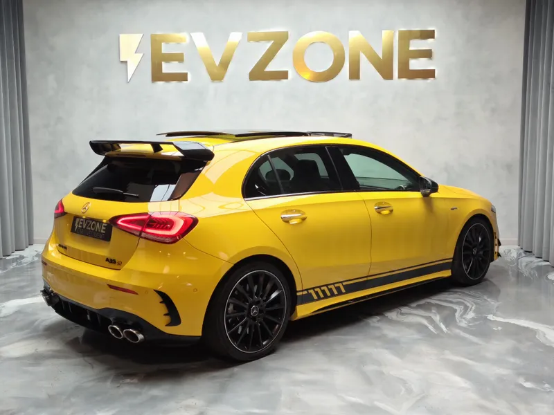 Mercedes Benz A 35 AMG foto 6