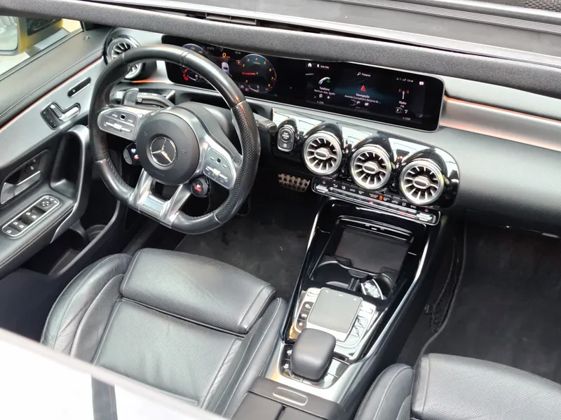 Mercedes Benz A 35 AMG foto 21