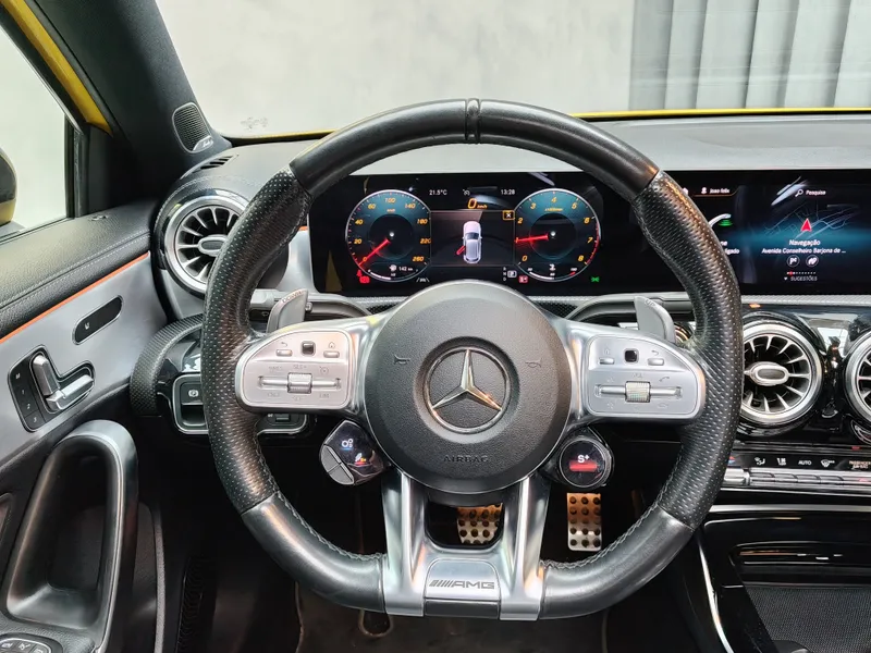 Mercedes Benz A 35 AMG foto 12