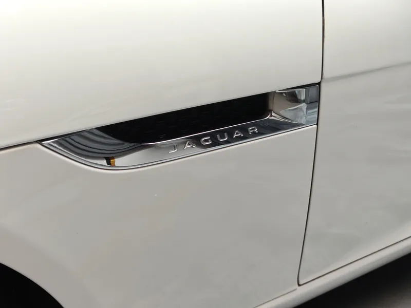 Jaguar F-Type foto 25