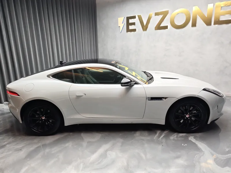 Jaguar F-Type foto 7