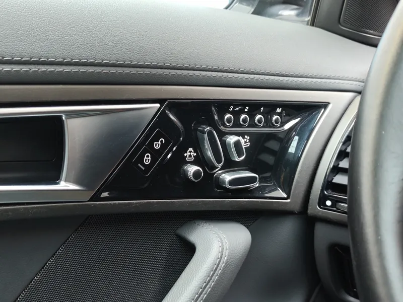 Jaguar F-Type foto 17