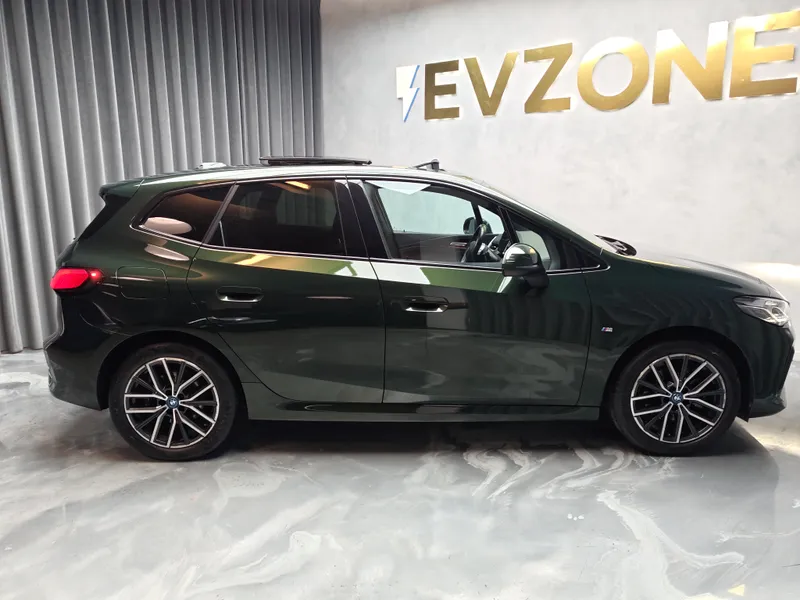BMW 225xe Active Tourer foto 7