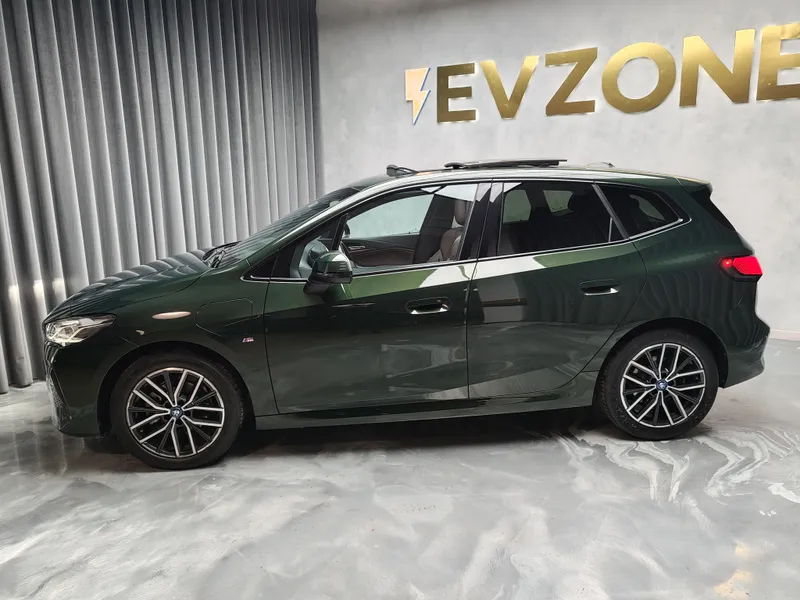 BMW 225xe Active Tourer foto 4