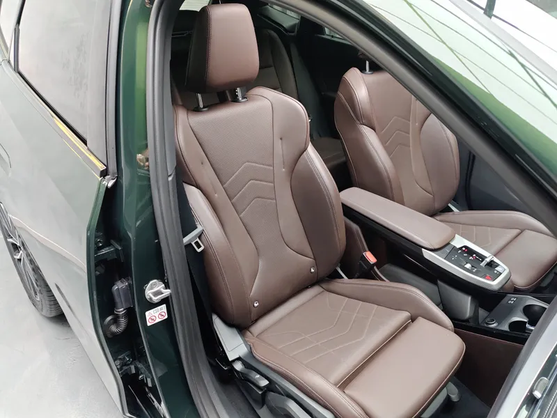 BMW 225xe Active Tourer foto 17