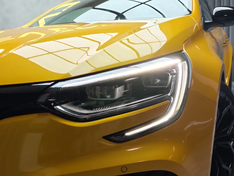 Renault Megane foto 25
