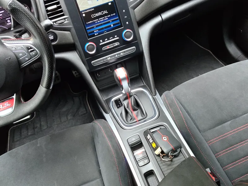 Renault Megane foto 15