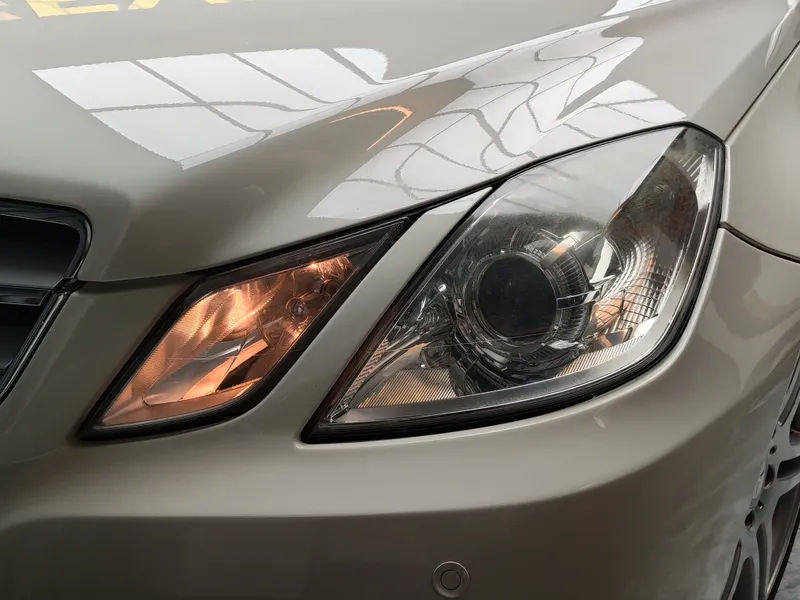 Mercedes Benz E 250 foto 21