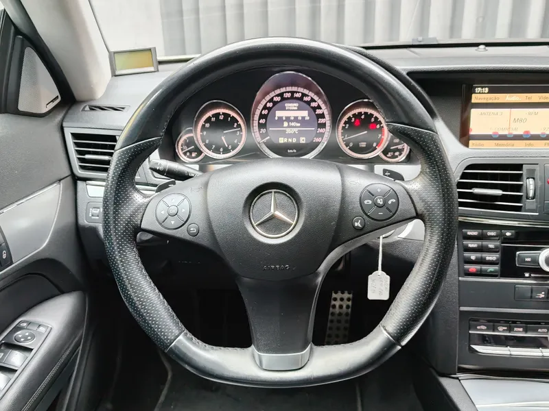 Mercedes Benz E 250 foto 12