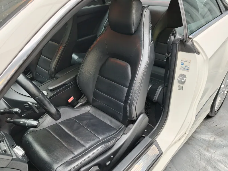 Mercedes Benz E 250 foto 17