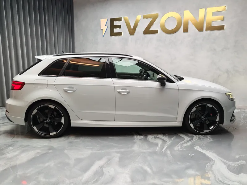 Audi RS3 Sportback foto 6