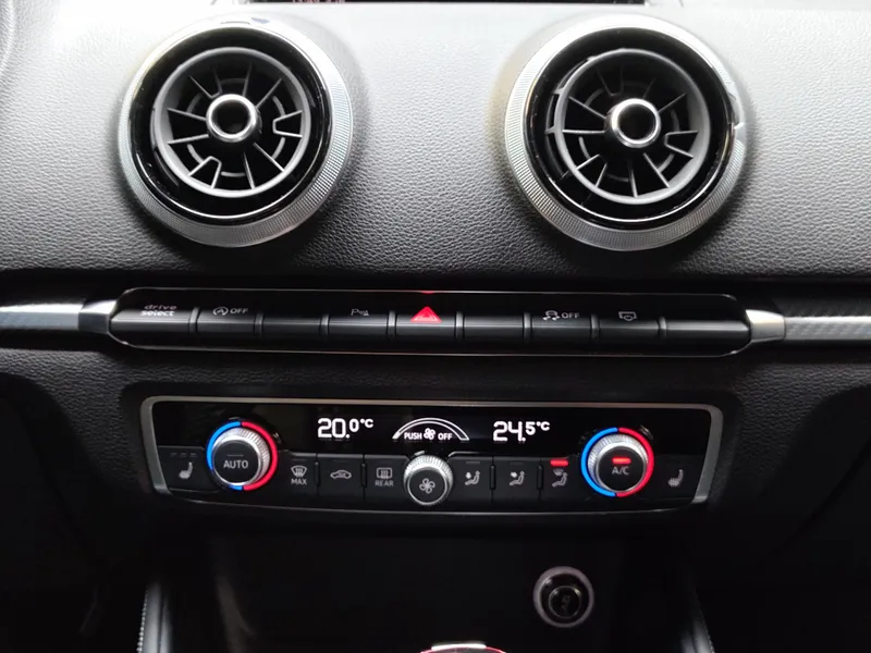 Audi RS3 Sportback foto 14