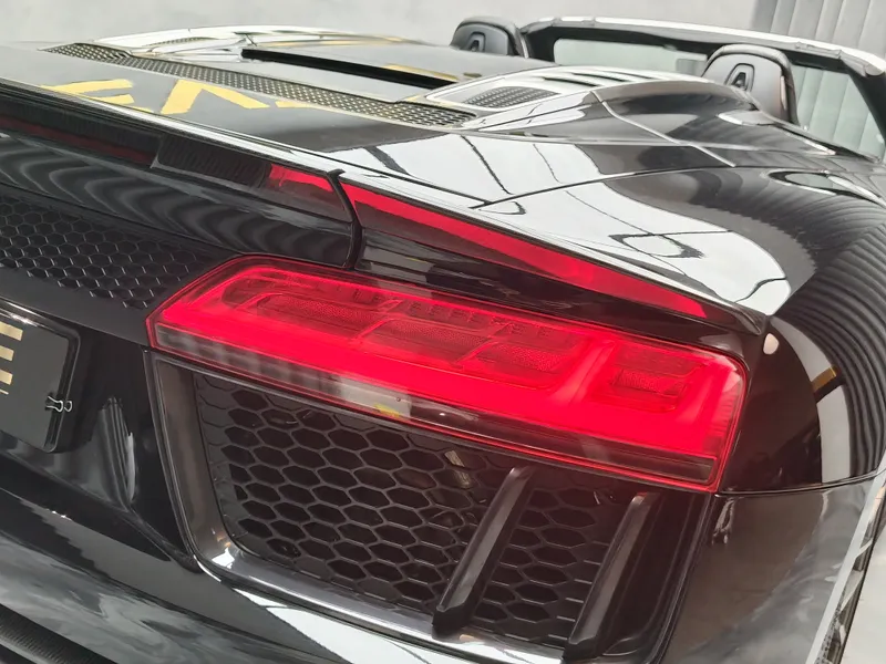 Audi R8 Spyder foto 32
