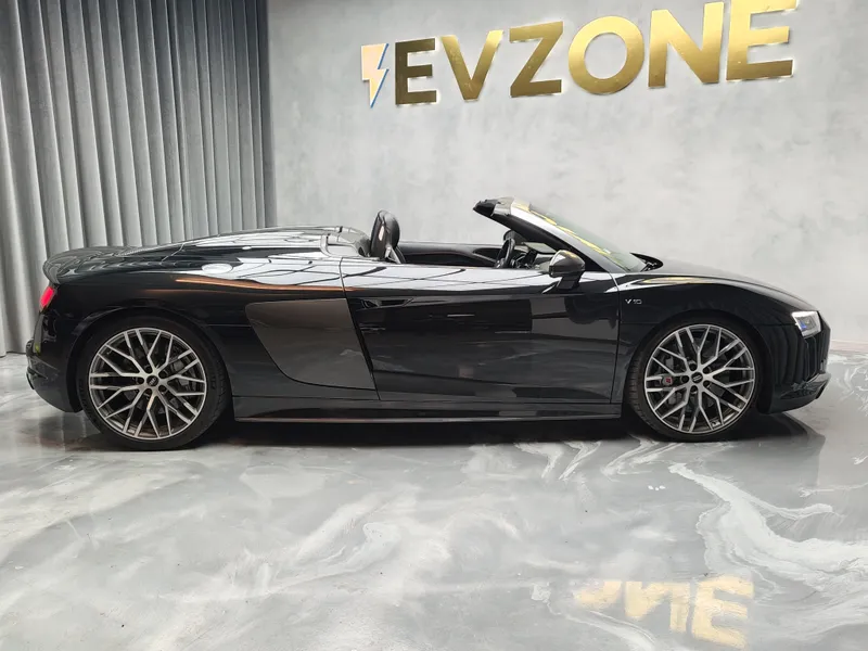 Audi R8 Spyder foto 8