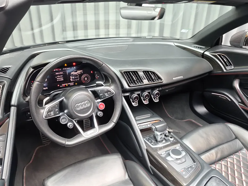 Audi R8 Spyder foto 10