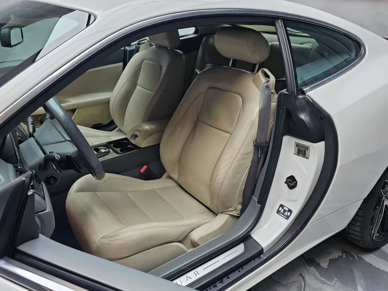 Jaguar XK foto 18