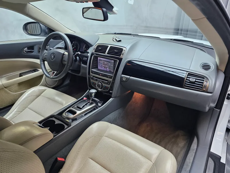 Jaguar XK foto 10