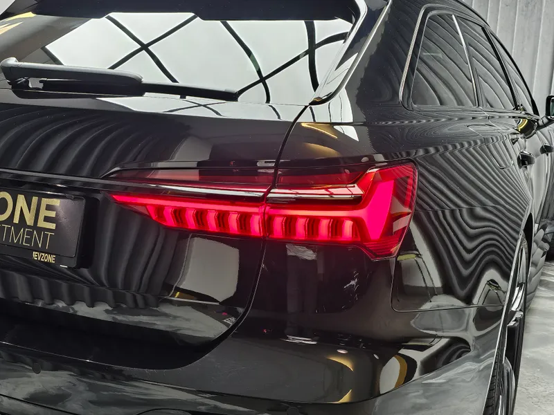 Audi RS6 Avant foto 30