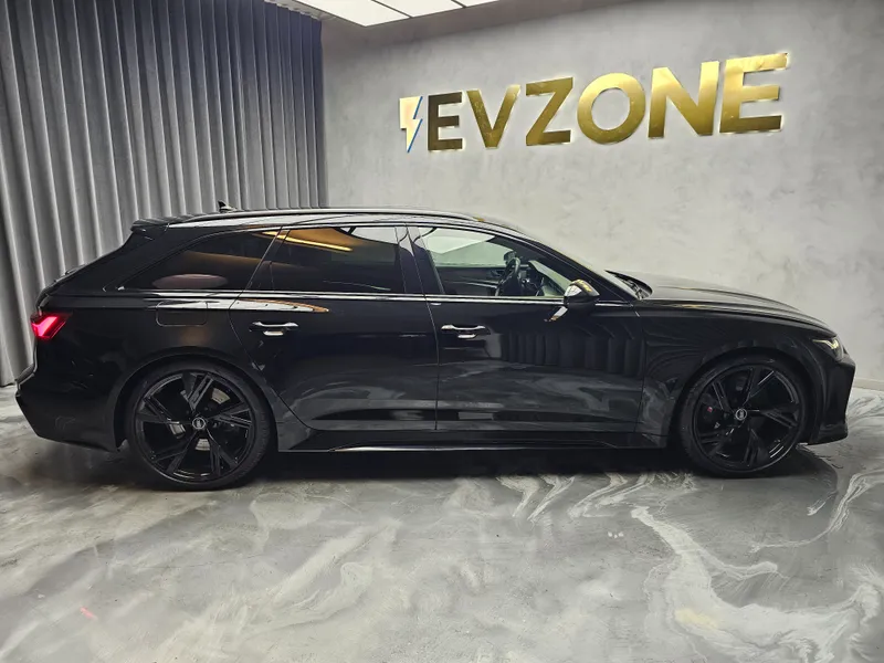 Audi RS6 Avant foto 7