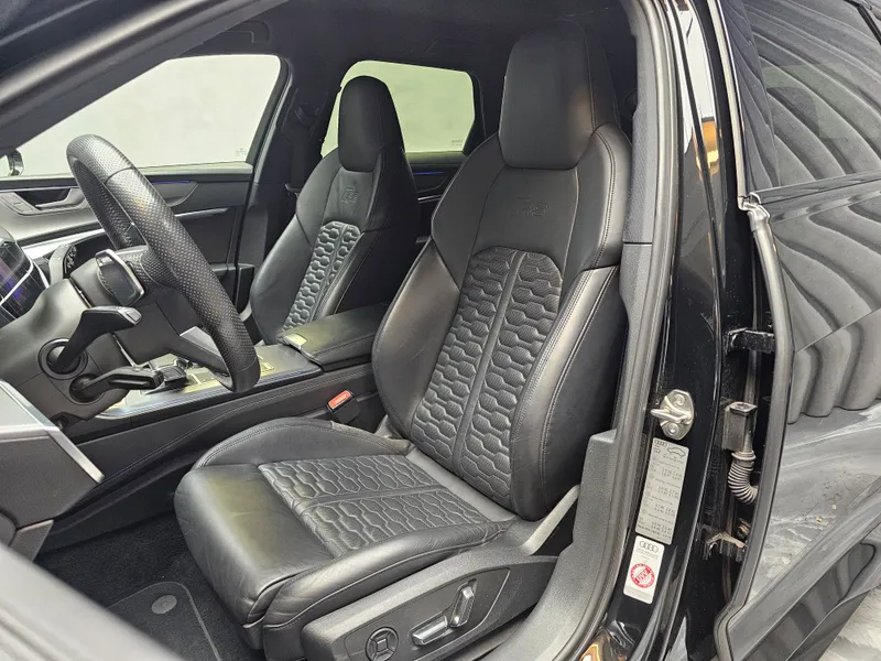 Audi RS6 Avant foto 18