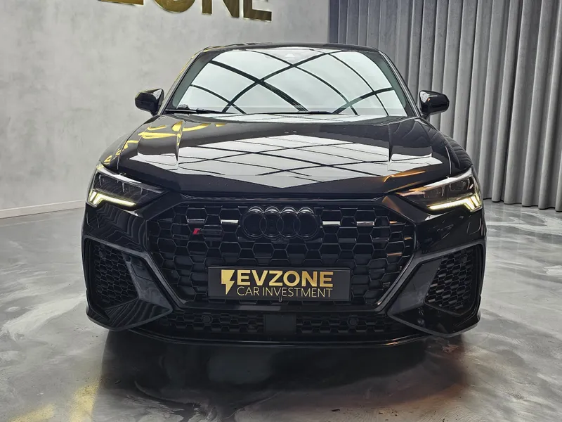 Audi RS Q3 Sportback foto 2