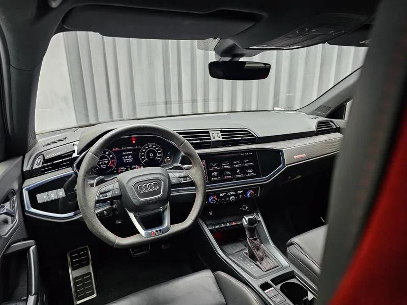Audi RS Q3 Sportback foto 9