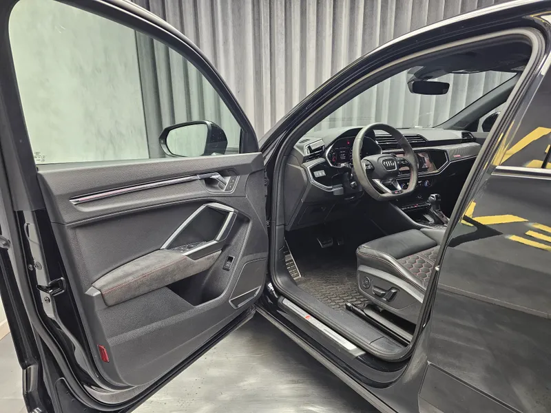 Audi RS Q3 Sportback foto 8