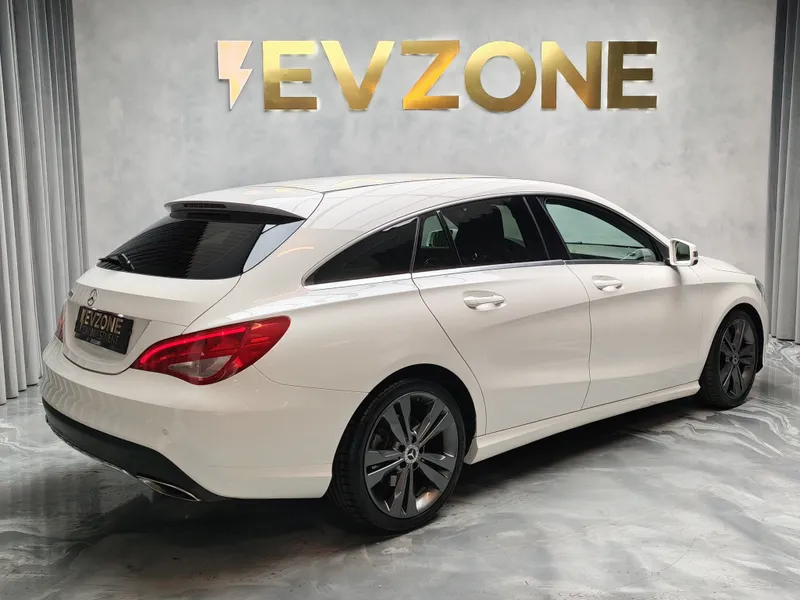 Mercedes Benz CLA 200 foto 6
