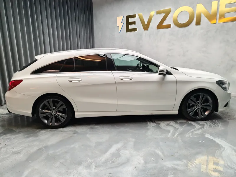Mercedes Benz CLA 200 foto 7