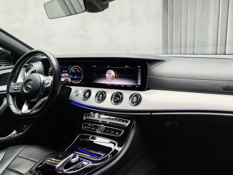 Mercedes Benz CLS 300 foto 11