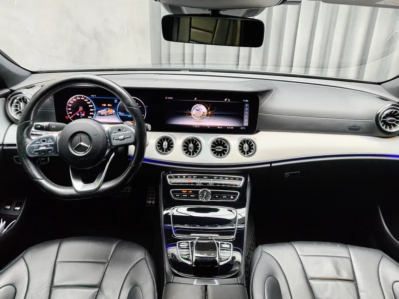 Mercedes Benz CLS 300 foto 10
