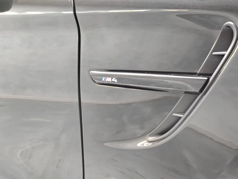 BMW M4 foto 22