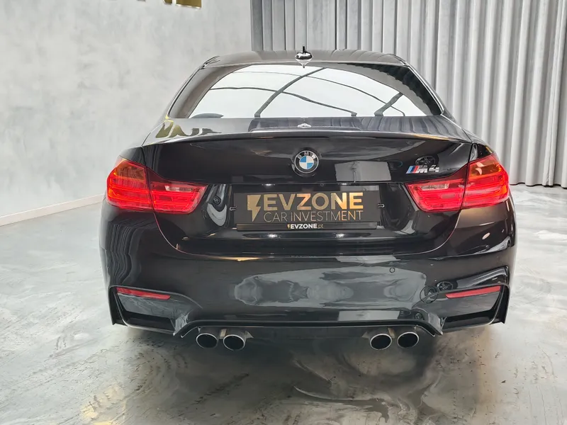 BMW M4 foto 5
