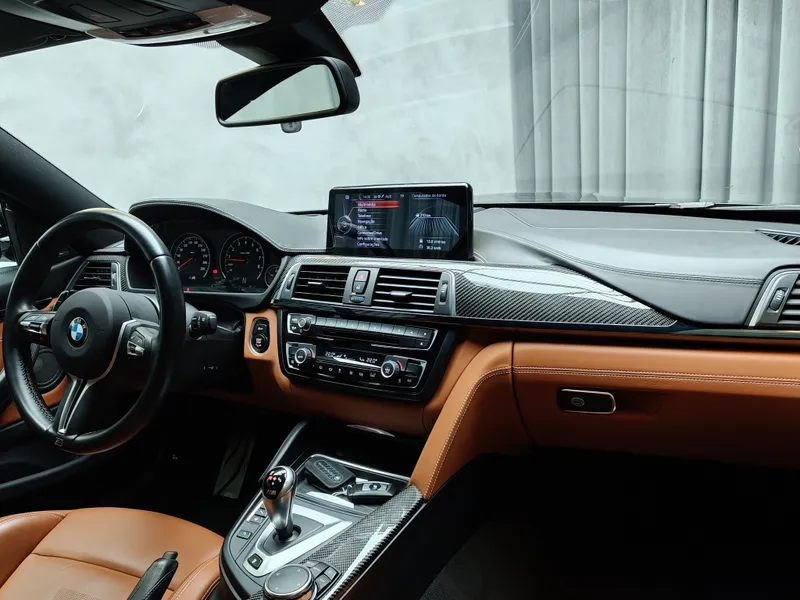 BMW M4 foto 11